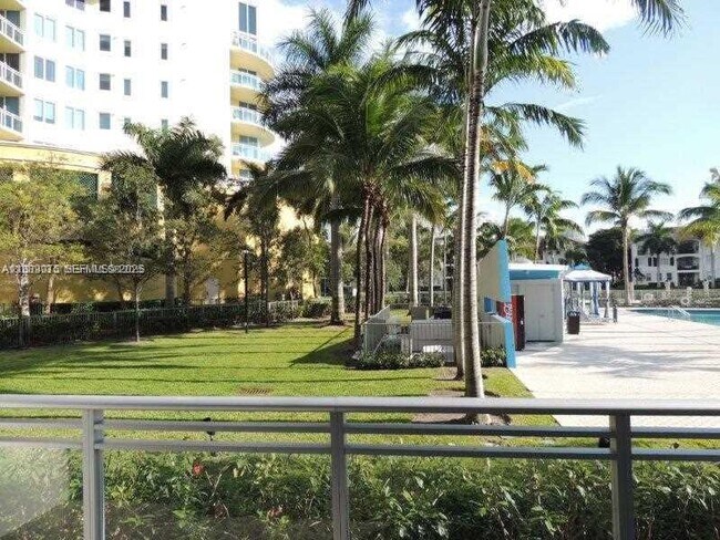 Photo - 2950 NE 188th St Unit 309