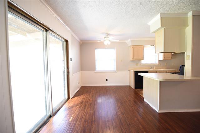 Photo - 8945 Flicker Ln