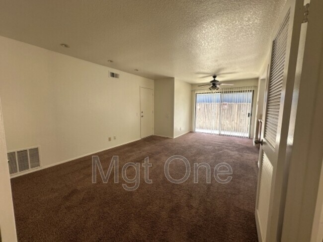 Photo - 7575 Skyview Rd