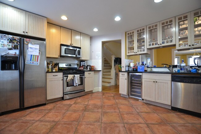 Photo - 22 Burton St Apartment Unit 4