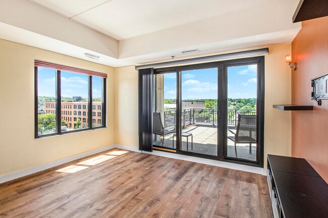 Photo - 111 N Ashley St Unit 302