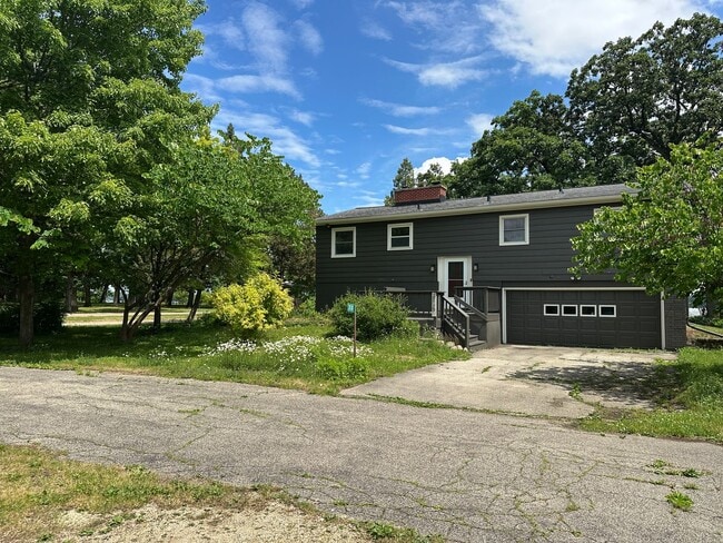 Photo - 2830 Waubesa Ave