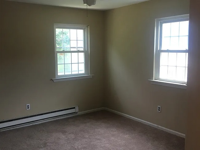 Photo - Spacious 4-bedroom, 1.5-bath townhome