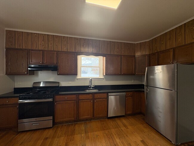 Photo - 677 Gerard Ave Unit 1