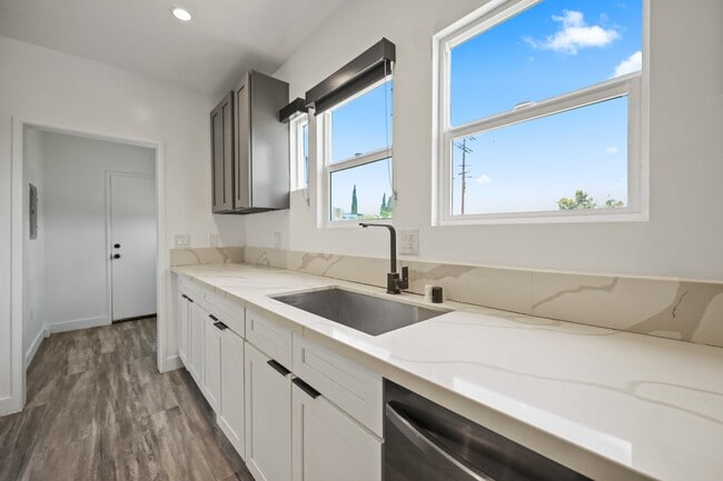 Photo - 1023 Tremont St Unidad 1029