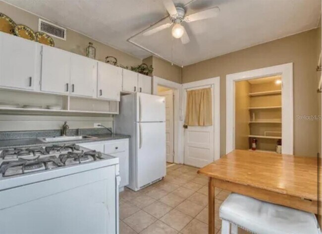 Photo - 1741 1st St S