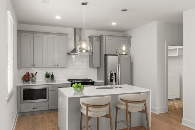 Photo - 504 Edwin St