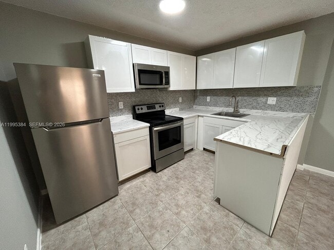 Photo - 11542 NW 44th St Unit 0