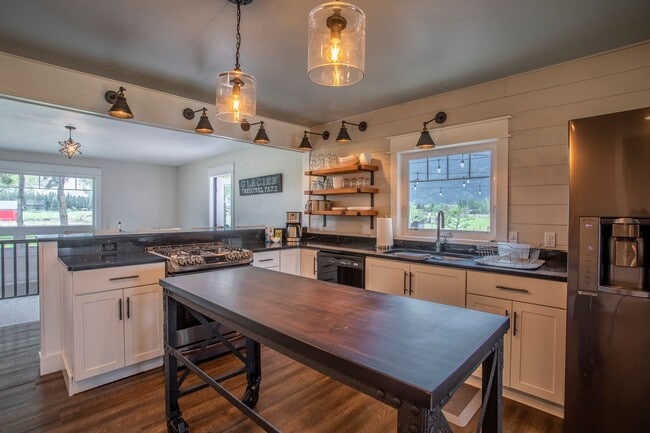 Photo - 592 Homestake Trail