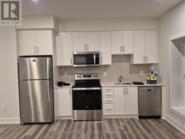 Photo - 1100 Lackner Pl Unité 424