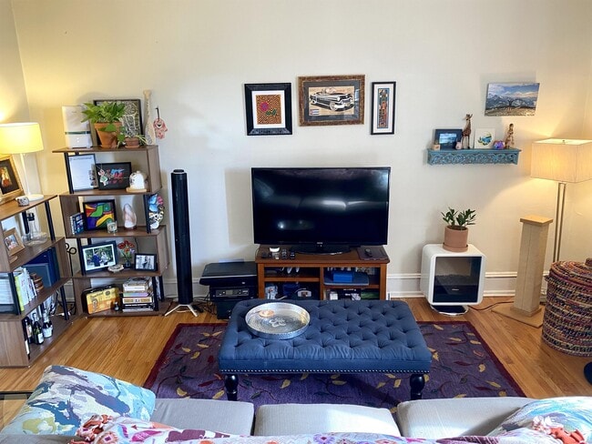 Photo - 244-246 S 21st St Unit 4F