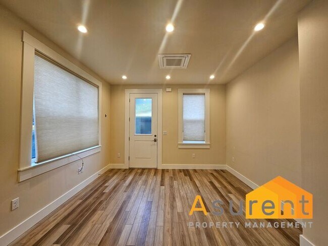 Photo - Cute Cottage in Railroad District of Ashland