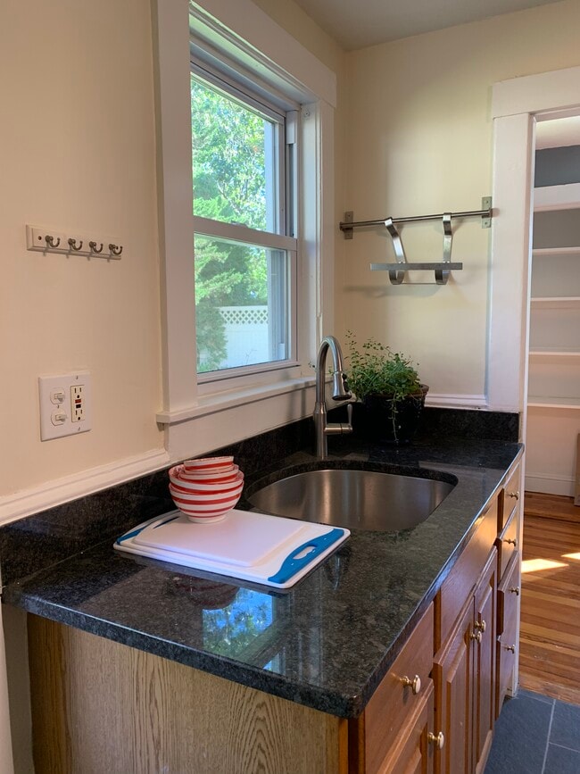 Photo - 64 Cedar St Unidad 62