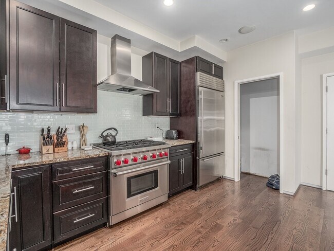 Photo - 350 W Broadway Unit 3