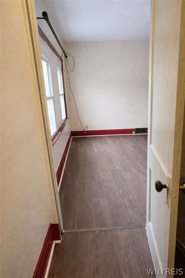 Photo - 63 Holmes St