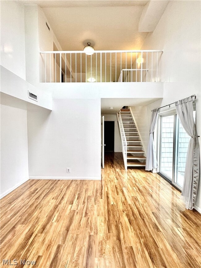 Photo - 1900 Grove Ct Unidad 405