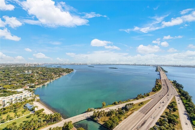 Photo - 601 NE 36th St Unit 3310