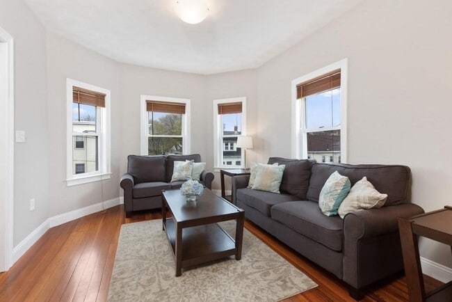 Photo - 169 Sheridan Ave Unit 3
