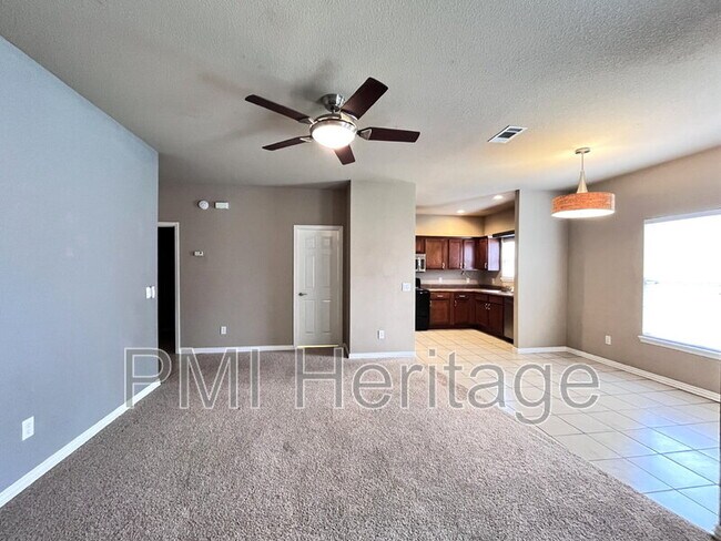 Photo - 3200 SW Windrift Ave