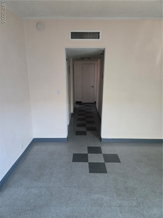 Photo - 1305 E Phillips Ave