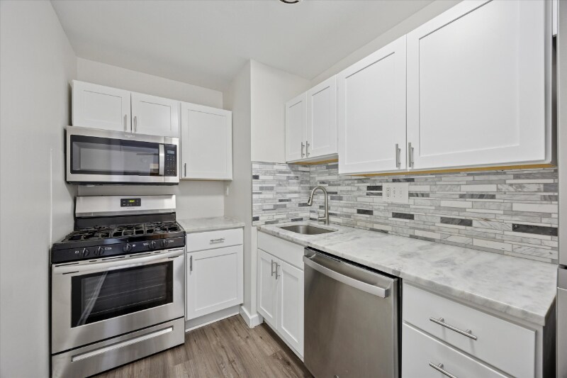 Photo - 1760 Tomlinson Rd