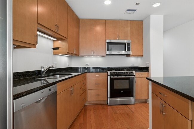Building Photo - 60 E Monroe St Unit 1807
