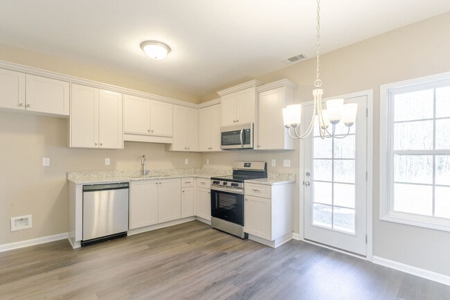 351 Bordeaux Dr