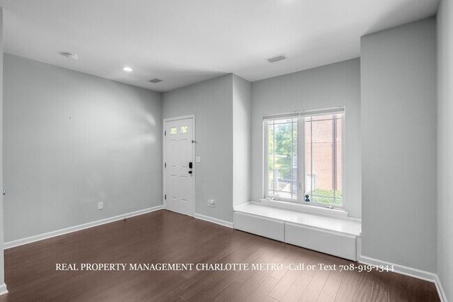 Photo - Stunning Elegance in Woodlawn at Preston
