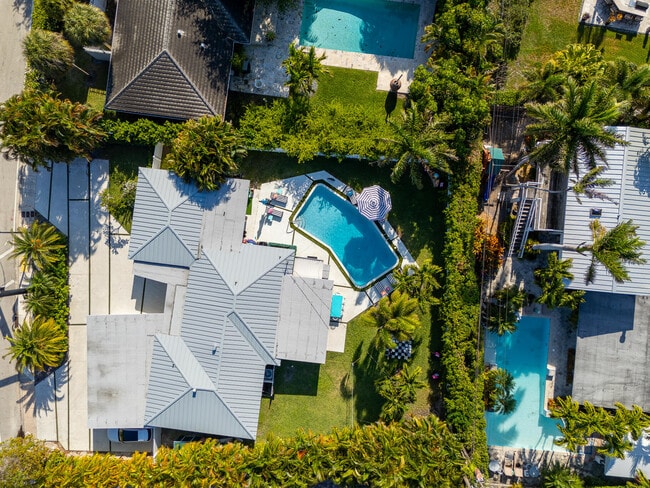 Photo - 1627 Seabreeze Blvd