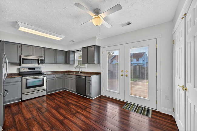 Photo - 6010 Sirenia Pl