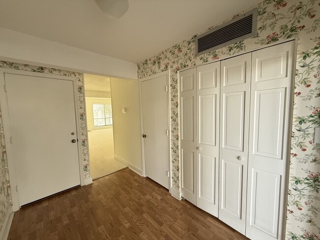 Photo - 155 Beaufort Ct