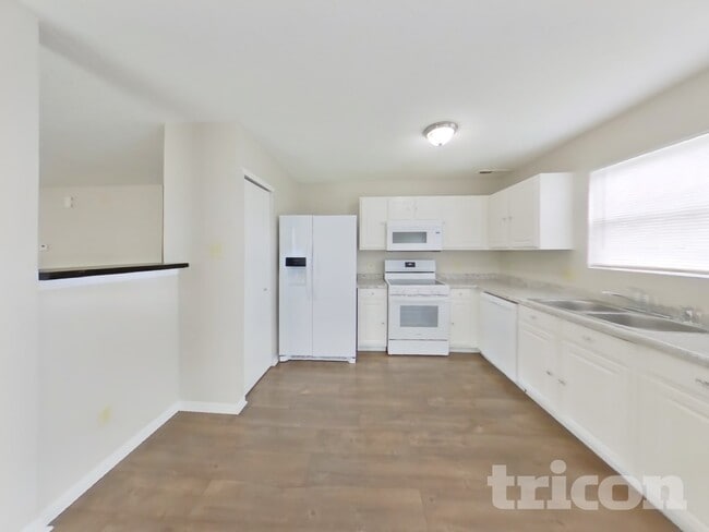 Photo - 6409 Alonzo Dr