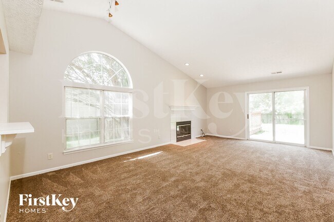 Photo - 12452 Van Spronsen Way