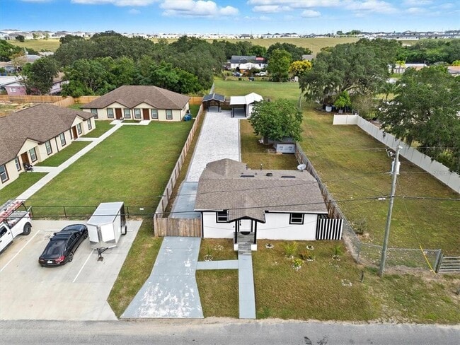 Photo - 414 Monroe Ln