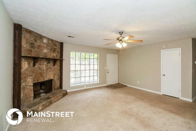 Photo - 8170 Winewood Ct