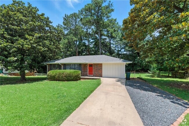Building Photo - 1195 Starline Dr Rental