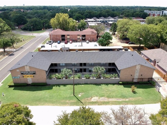 Photo - 320 E 4th St Unit 204