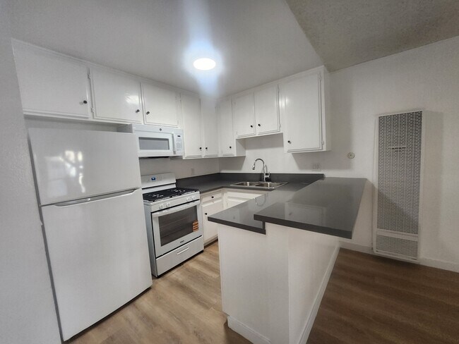 Photo - 235 S Rampart Blvd