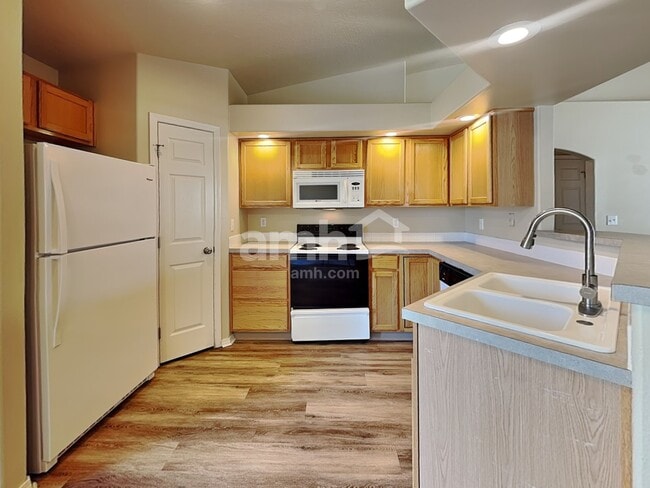 Photo - 12556 W Lewisburg Dr