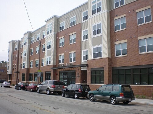 Photo - Franklin Square Apartments