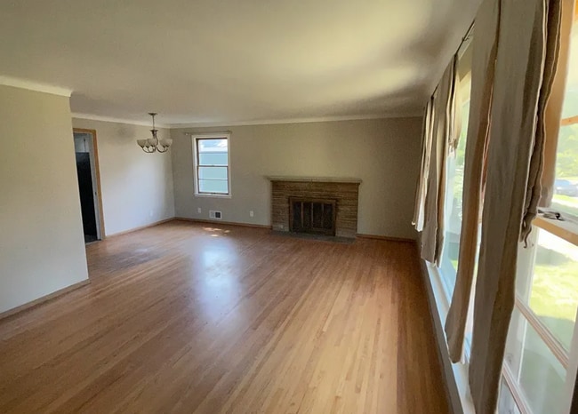 Photo - 6015 Newton Ave S