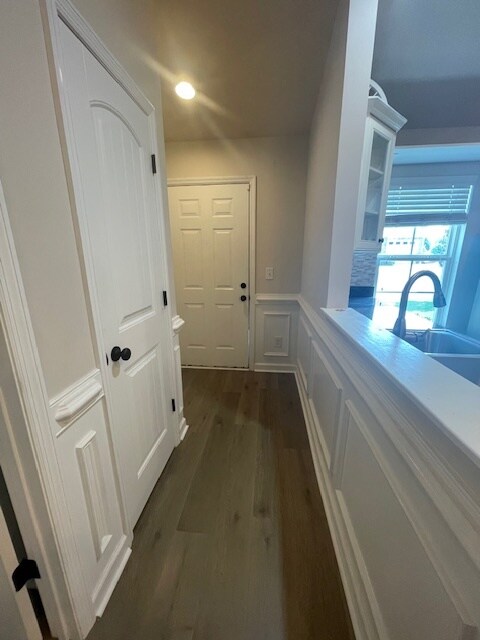 Photo - 204 York Way