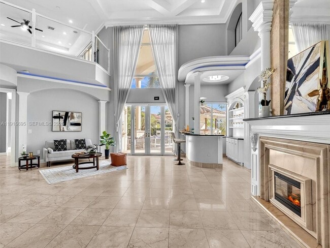 Photo - 922 Washington St