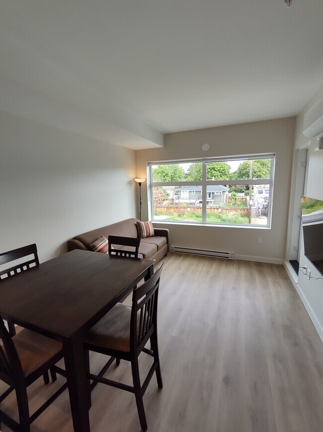 Photo - 416 Royal Ave Unit 203