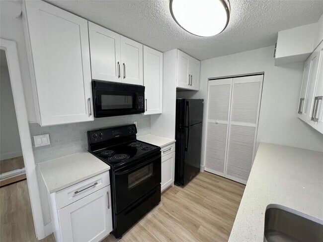 Photo - 11562 Westwood Blvd Unit 918