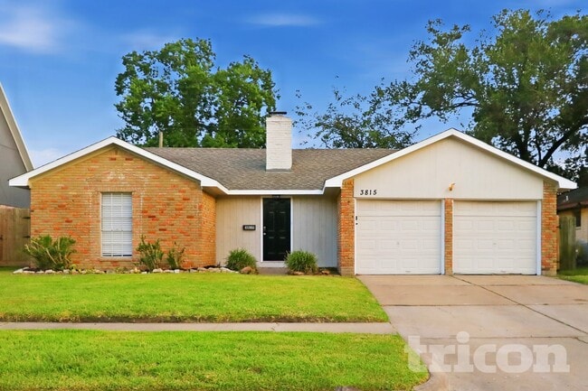Building Photo - 3815 Regency Dr