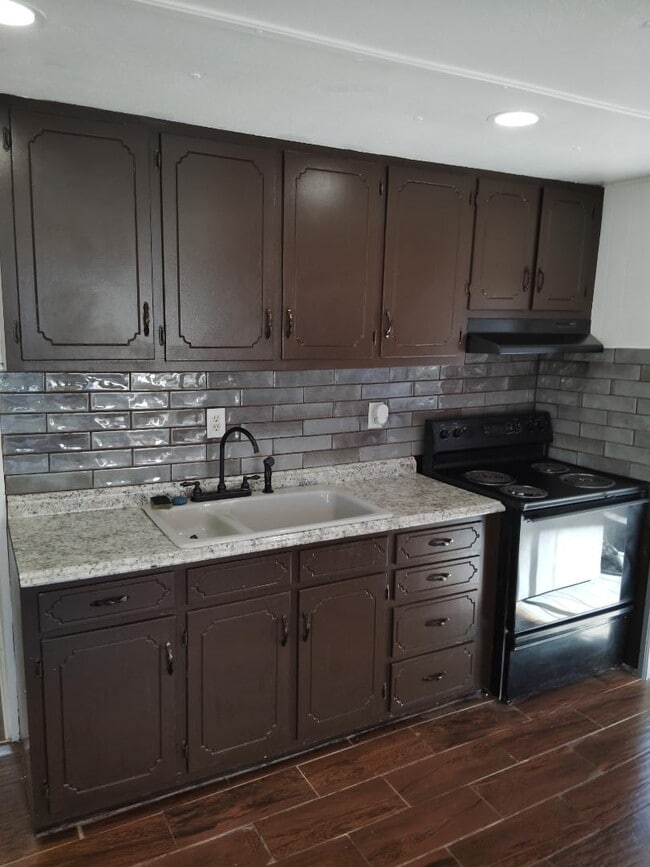 Photo - 2692 Deer Run Dr