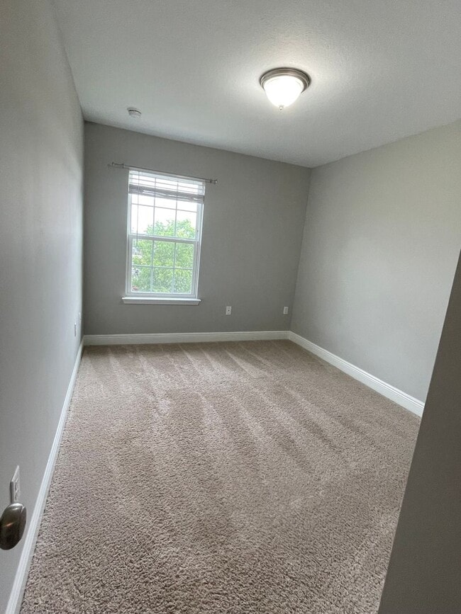 Photo - *** MOVE IN SPECIAL! Half OFF 1st Month's Rent!