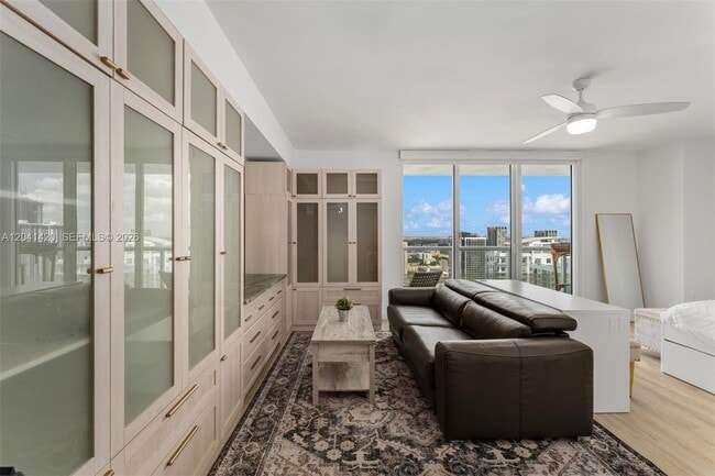 Building Photo - 50 Biscayne Blvd Unit 4603