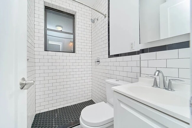 Photo - 400 Central Prk W Unit 11e